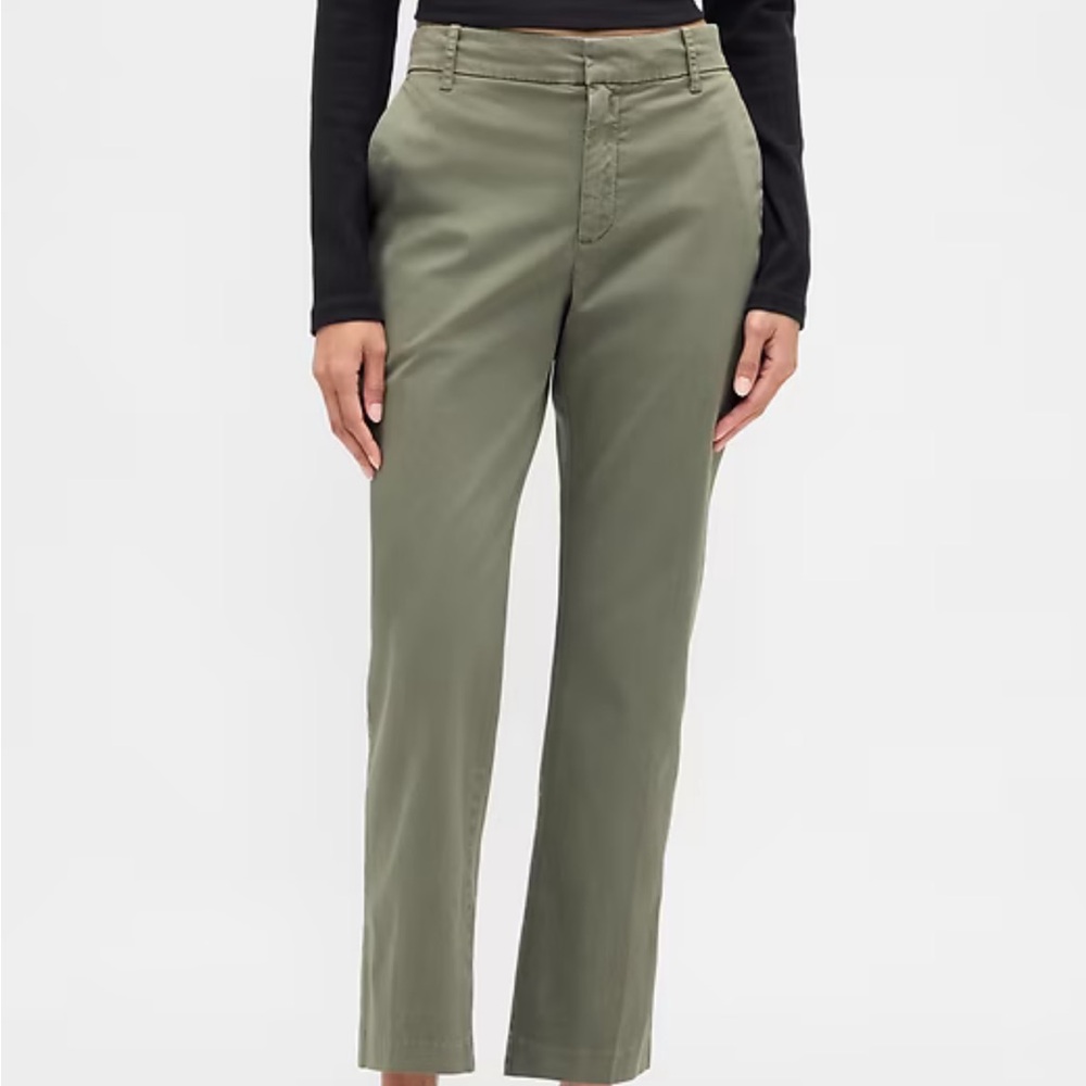 GAP Mid Rise Downtown Khakis Mesculen Green 2 NWT